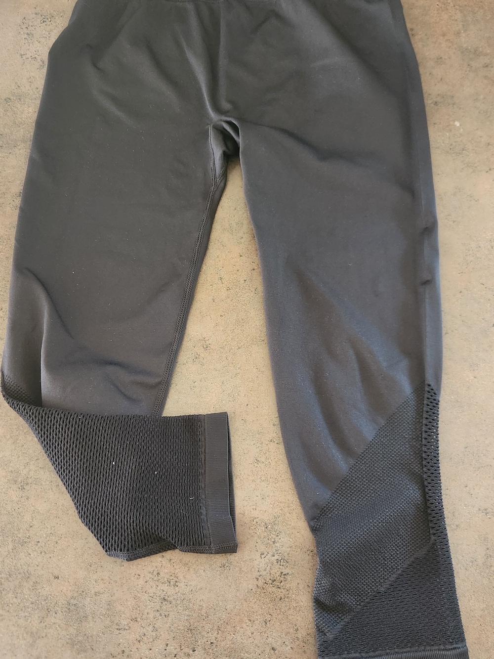 DKNY Women's Black Performance Leggings with Mesh Panels